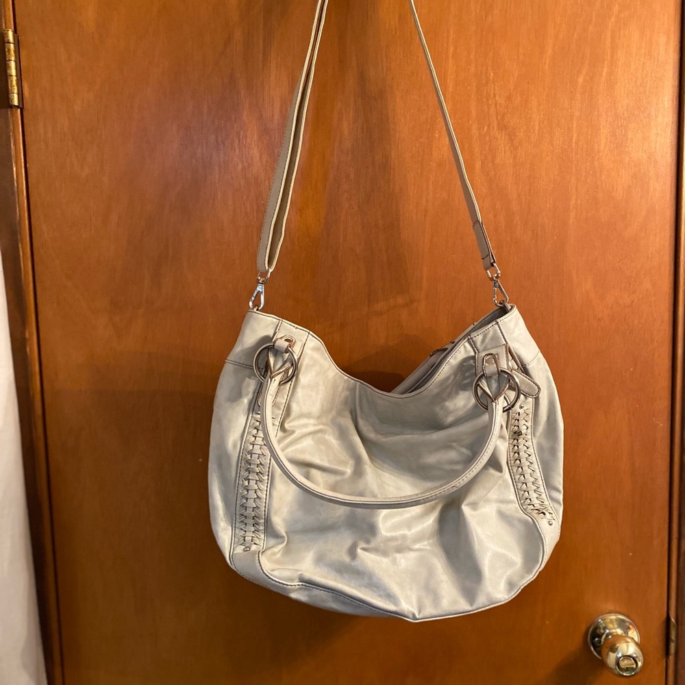 Elegant Cream Shoulder Bag